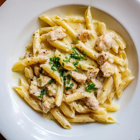 Quick Garlic Parmesan Chicken Pasta